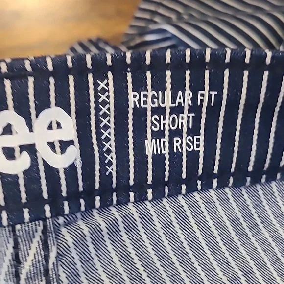 Lee | Retro Stripe Denim Railroad MidRise Shorts Size 18 - Picture 7 of 7